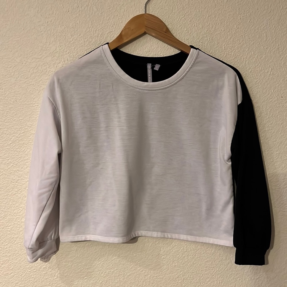 Black & White Long Sleeve Top